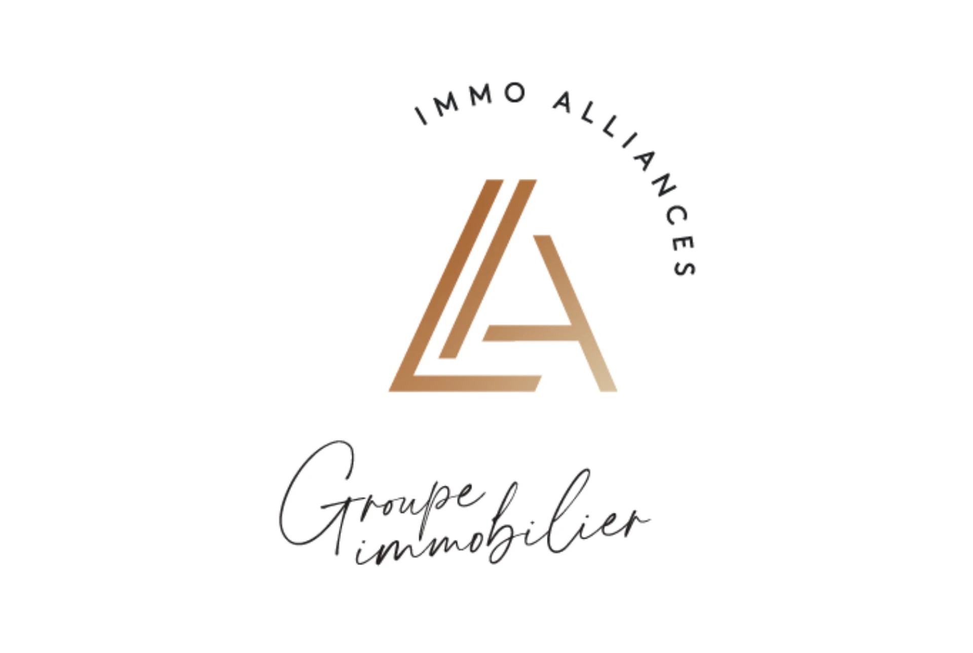Le logo d'origine d'Immo Alliances : les lettres L et A entrelacées en dégradé cuivré, le nom en arc et « Groupe immobilier » en écriture manuscrite